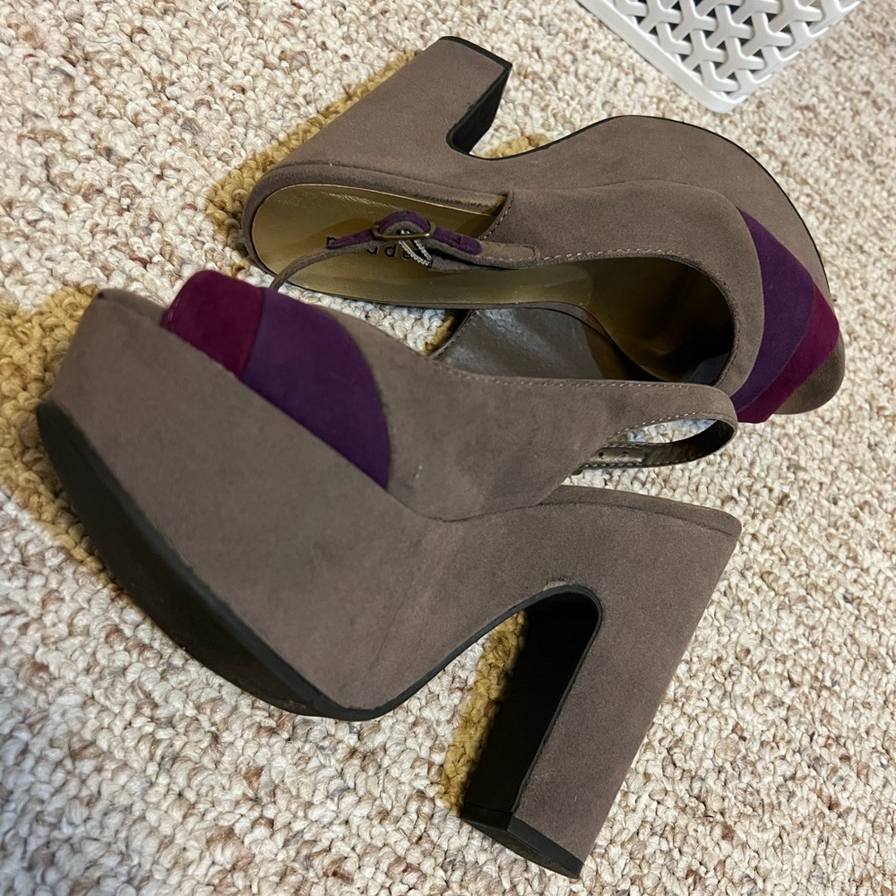 Steve Madden Wedge - Picture 4 of 9